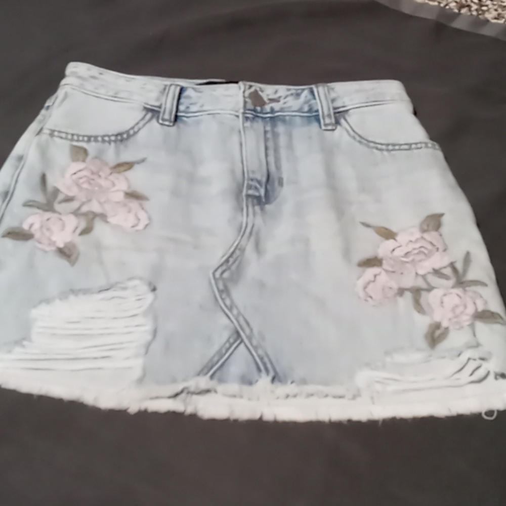 Brand new hollister jean skirt